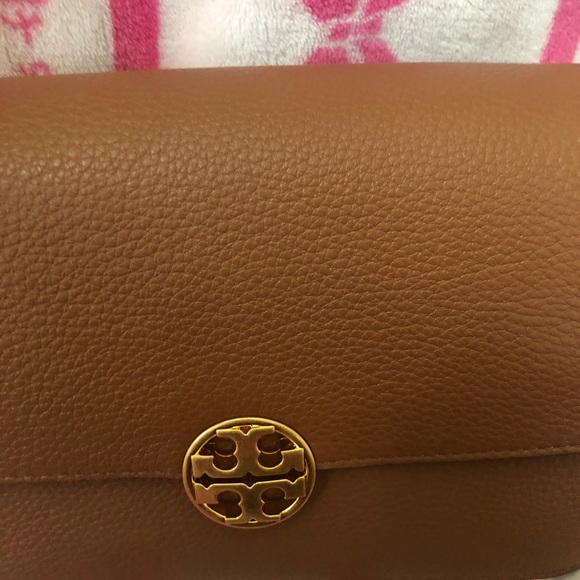 Tory Burch Classic Tan Chelsea Crossbody - Picture 8 of 9